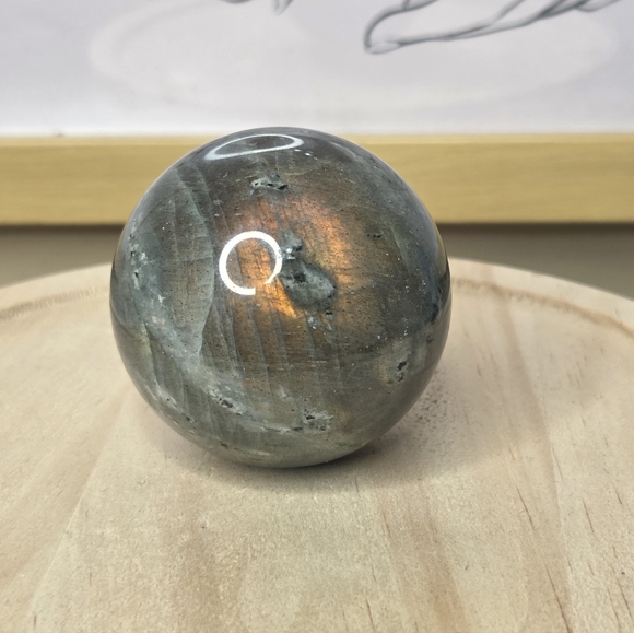 Labradorite Sphere B - Picture 4 of 4